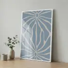 Soyut Çiçek Pastel Mavi Ton Tekli Beyaz Metal Çerçeveli Cam Tablo Salon Oturma