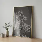 Narin Çiçekler Monokrom Gri Ton Tekli Gold Metal Çerçeveli Cam Tablo Poster Dekoratif