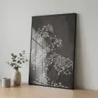 Narin Çiçekler Monokrom Gri Ton Tekli Siyah Metal Çerçeveli Cam Tablo Salon Oturma
