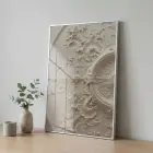 Dekoratif Oyma Sıcak Krem Tonları Tekli Gümüş Metal Çerçeveli Cam Tablo Yatak Odası