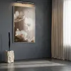 Narin Çiçekler Sıcak Nötr Tonlar Tekli Gümüş Metal Çerçeveli Cam Tablo Duvar Salon