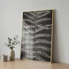 Eğrelti Yaprağı Antrasit Beyaz Ton Tekli Gold Metal Çerçeveli Cam Tablo Yatak Odası