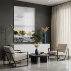 Kıyı Taşları Sarı Vurgulu Gri Tekli Siyah Metal Çerçeveli Cam Tablo Salon Oturma