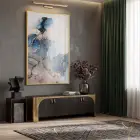 Akışkan Soyut Derin Mavi Tonlar Tekli Gold Metal Çerçeveli Cam Tablo Yatak Odası