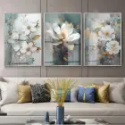 Monokrom Çiçek Desenli Gümüş Metal Çerçeveli Cam Tablo