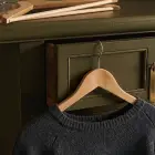 Premium Gümüş Kancalı Naturel Ahşap Elbise Askısı – Modern ve Şık Tasarım
