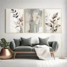 Siyah-Beyaz Çiçek Motifli Gold Metal Çerçeveli Cam Tablo