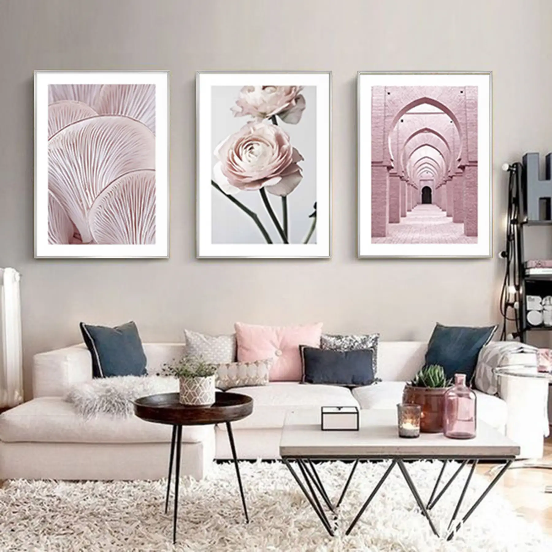 Pembe Çiçekler Beyaz Kenarlı Metal Çerçeveli Tablo Seti Gümüş