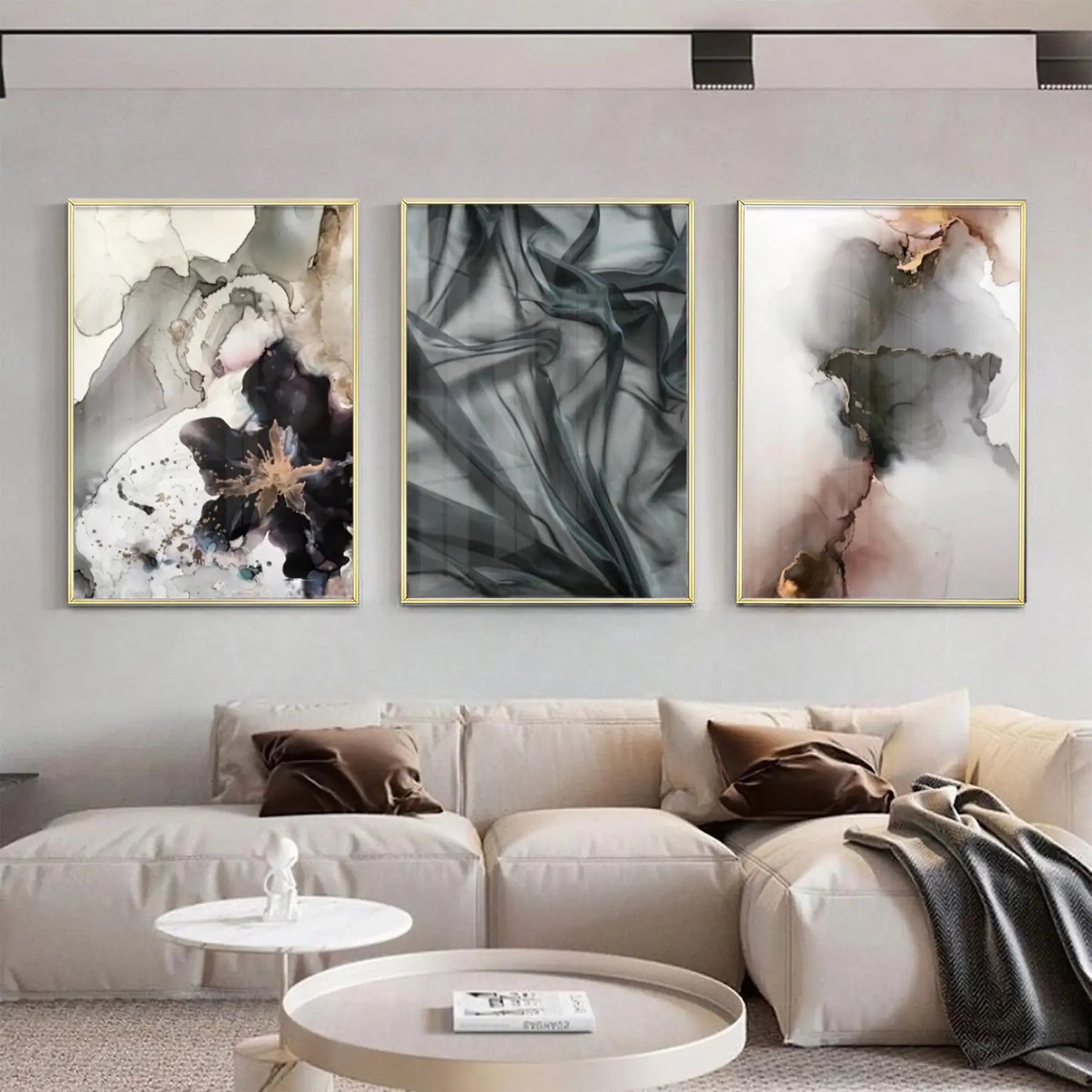 Camlı Altın Çerçeve