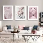 Pembe Çiçekler Beyaz Kenarlı Metal Çerçeveli Tablo Seti Beyaz