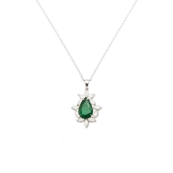 EMERALD EPITOME GOLD DIAMOND NECKLACE