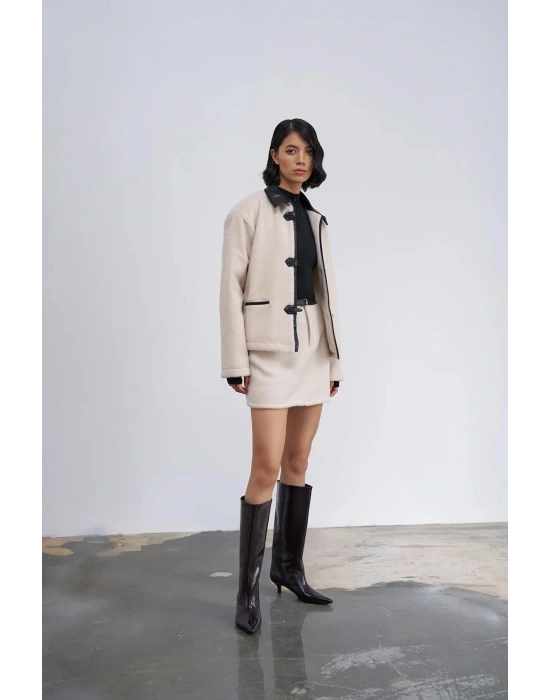 Deri Kemerli Peluş Mini Etek Bej