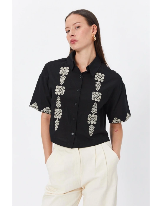 Etnik Desenli Kısa Kol Siyah Gömlek 34164