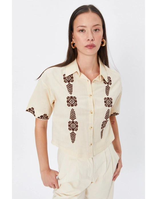 Etnik Desenli Kısa Kol Taş Gömlek
