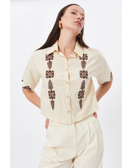 Etnik Desenli Kısa Kol Taş Gömlek
