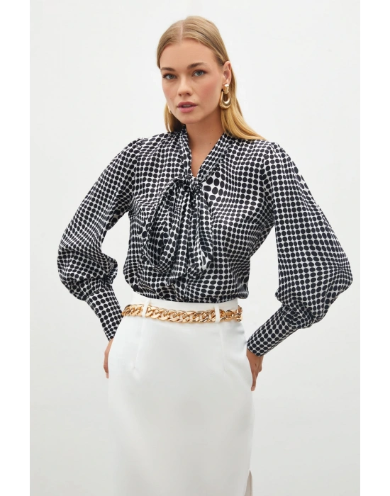 Fularlı Desenli Gömlek - Siyah