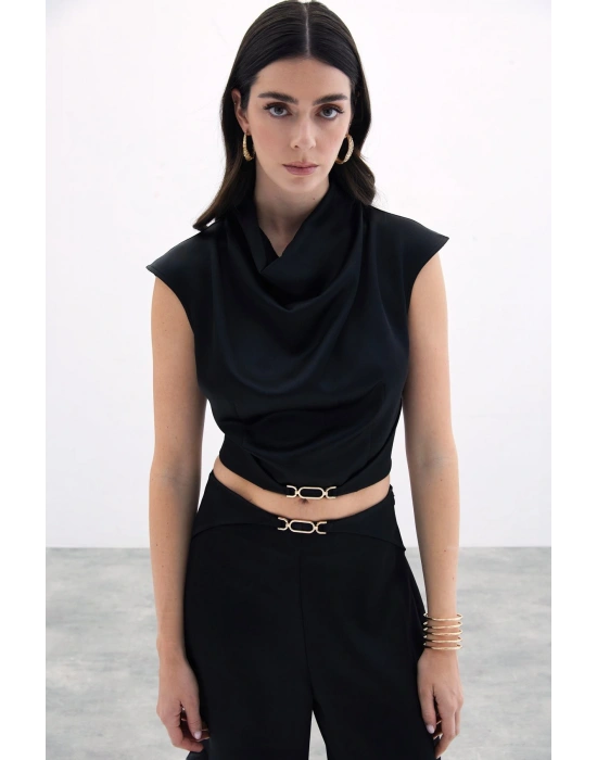 Toka Detaylı Degaje Bluz - Siyah