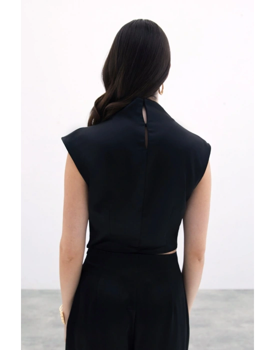 Toka Detaylı Degaje Bluz - Siyah