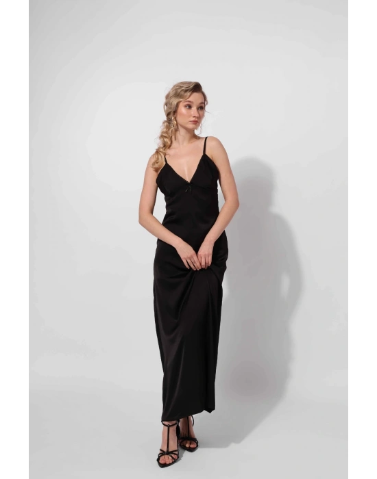 Mini Kurdele Detaylı Siyah Elbise