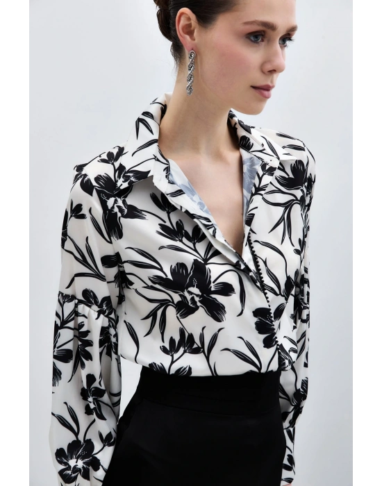 Ön Siyah İncili Gömlek - Siyah