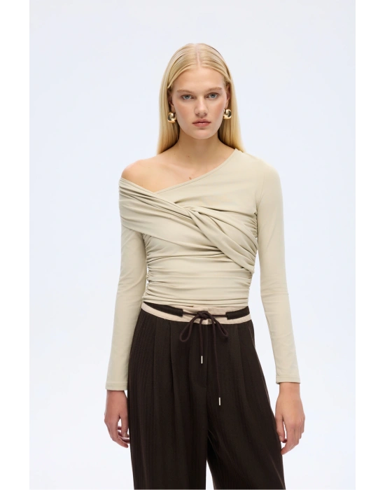 Drapeli Asimetrik Düğümlü Bluz Bej