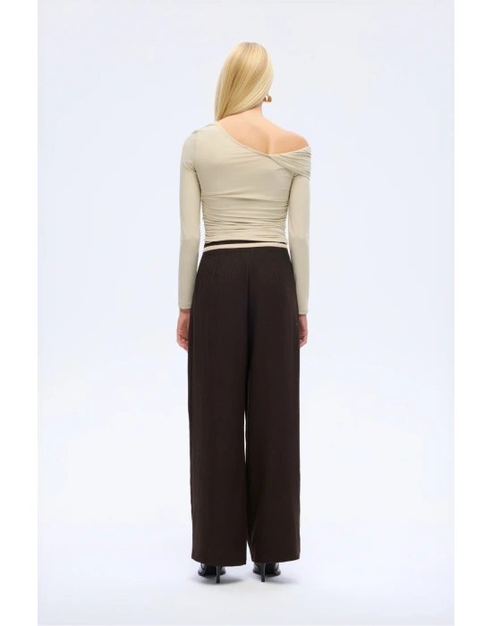 Drapeli Asimetrik Düğümlü Bluz Bej