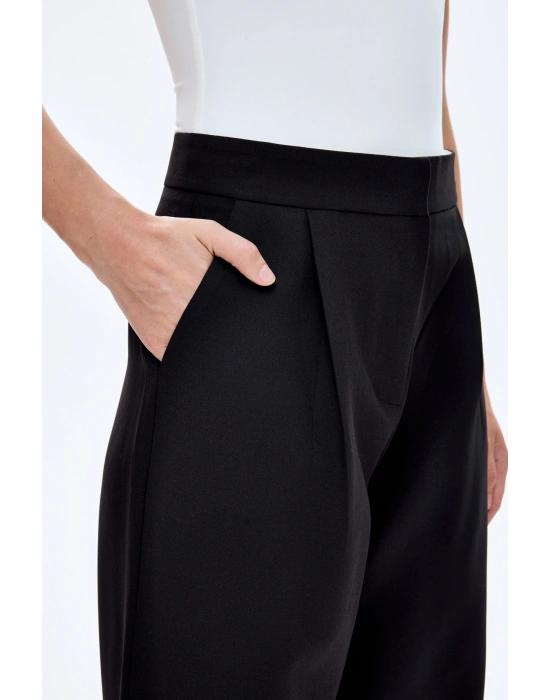 Bol Paça Kumaş Pantolon Siyah