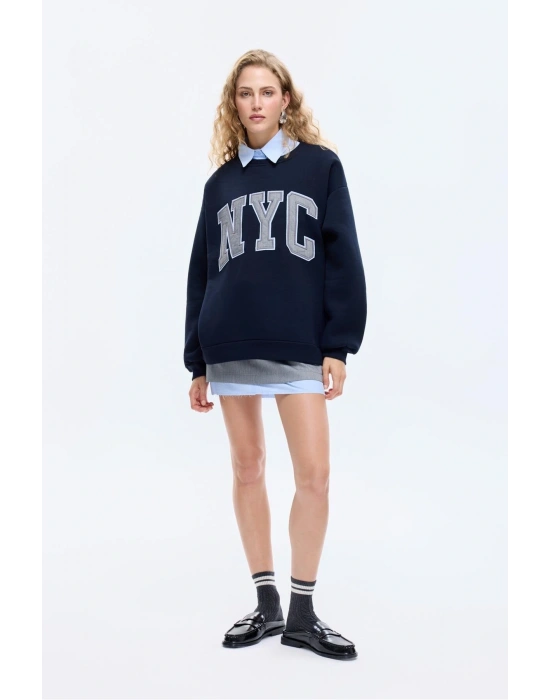 Gömlek Yakalı Nakış Detaylı Oversize Sweatshirt Lacivert