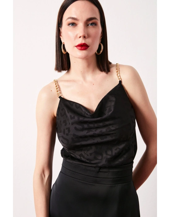 Zincir Askılı Saten Bluz - SİYAH