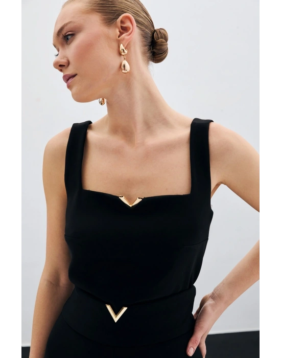 Yaka Gold Aksesuarlı Bluz - Siyah