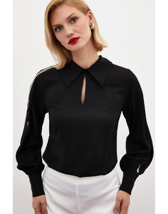 Kolları İnci Detaylı Bluz - SİYAH