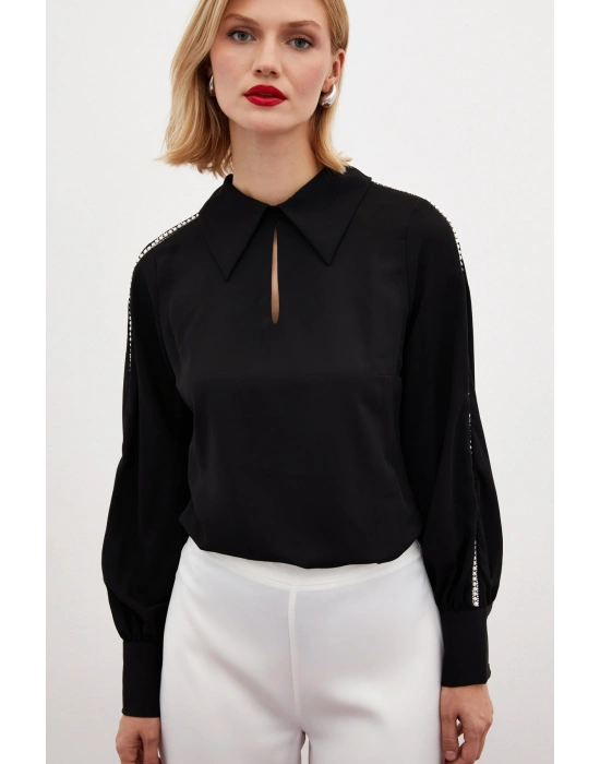 Kolları İnci Detaylı Bluz - SİYAH