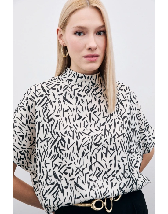Yarasa Kol Desenli Bluz - Siyah