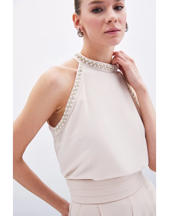 Aksesuar Detaylı Kolsuz Bluz - Bej