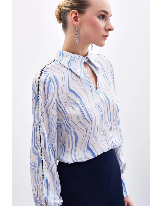 Kol Aksesuarlı Desenli Bluz - Mavi