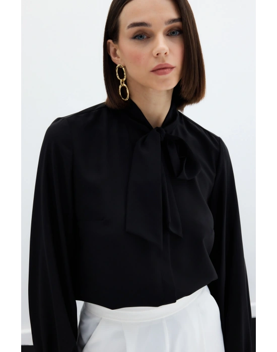Yakası Bağlamalı Düz Gömlek - Siyah