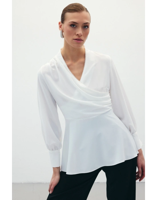 Boncuklu Yaka Kruvaze Bluz - Ekru