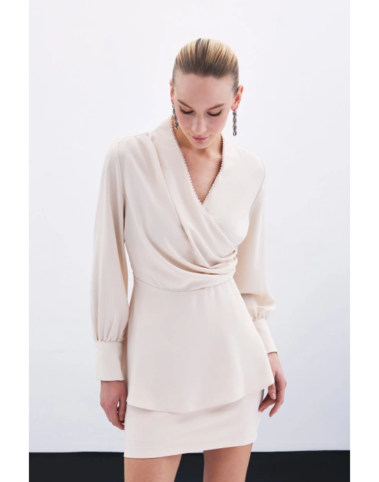 Boncuklu Yaka Kruvaze Bluz - Bej