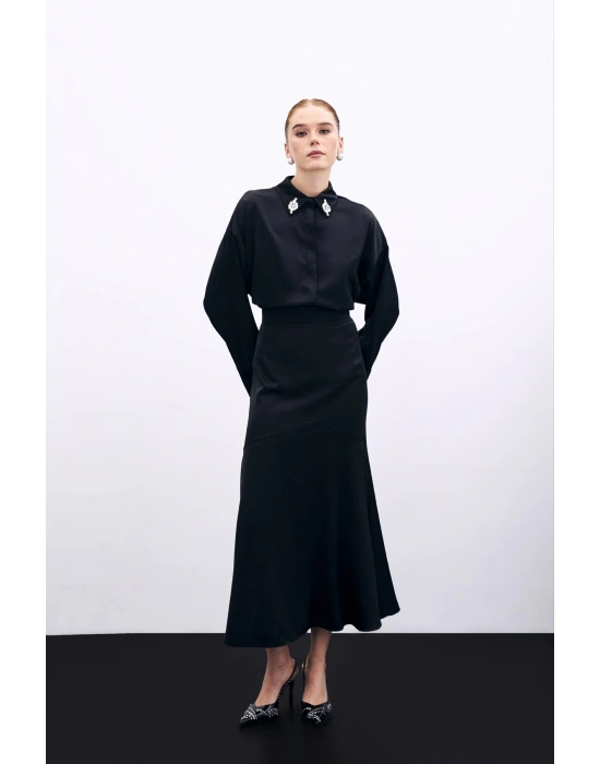 Kesik Detaylı Saten Etek - Siyah