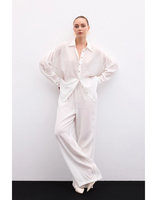 Düğme Aksesuarlı İnce Gömlek - Ekru