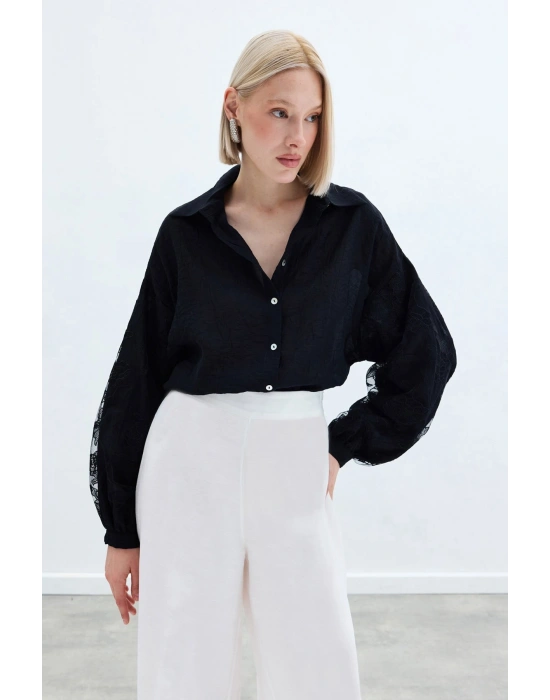 Nakış Detaylı Kraşlı Gömlek - Siyah