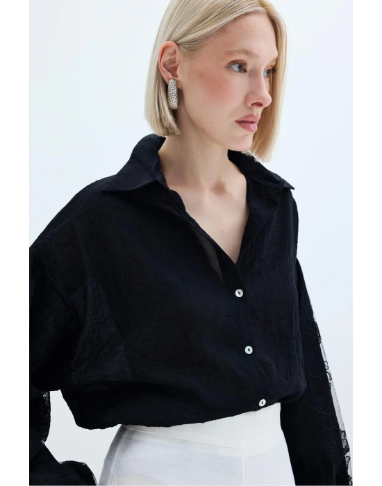 Nakış Detaylı Kraşlı Gömlek - Siyah