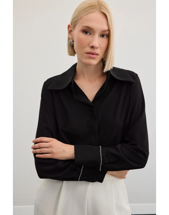 Aksesuarlı Klasik Gömlek - Siyah