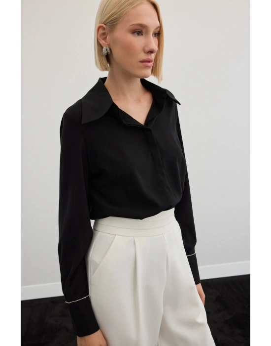 Aksesuarlı Klasik Gömlek - Siyah