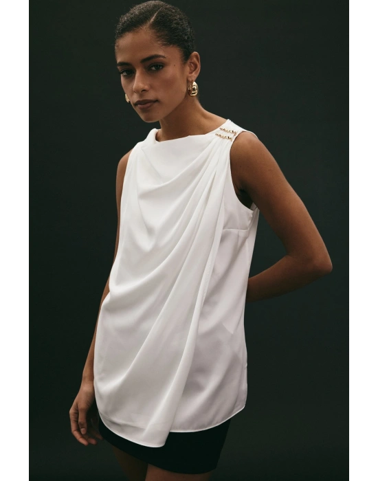 Aksesuar Detaylı Kolsuz Bluz - Ekru