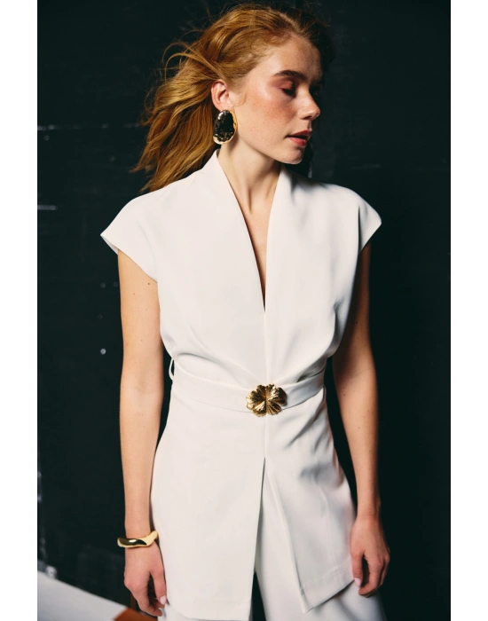 Aksesuar Kuşaklı Kolsuz Bluz - Ekru