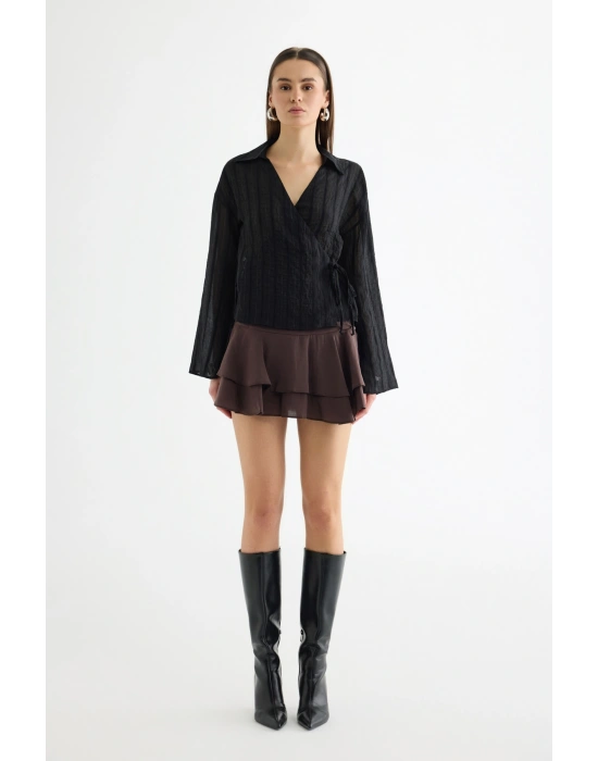 Anvelop Yaka Bağcıklı Tül Bluz Siyah