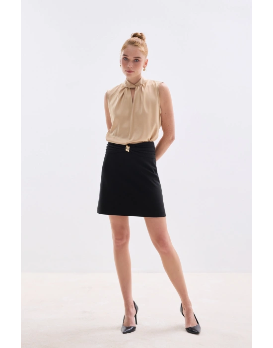 Bel Aksesuarlı Mini Etek - Siyah