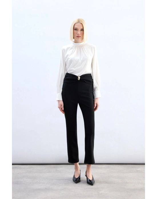 Bel Aksesuarlı Pantolon - Siyah