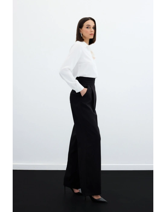 Bel Detaylı Cepli Pantolon - Siyah